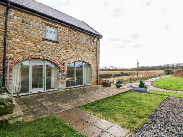 Cottage | Front of property - Bowes Barn (Gateshead)