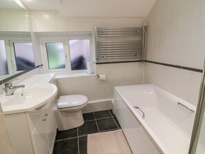 Cottage | Badkamer | Een douche