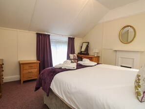 2 bedrooms, individually decorated, individually furnished, free WiFi