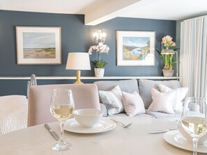 Cottage | Dining - Prospect Cottage Studio (Ambleside)