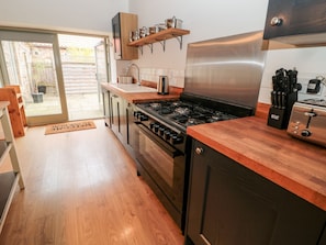 Cottage | Interior