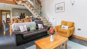 Cottage | Living area | Fireplace - Yr Hen Beudy (Aberystwyth)