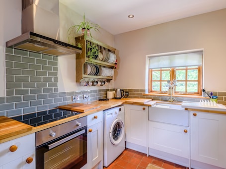 Cottage | Interior