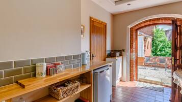Cottage | Interior
