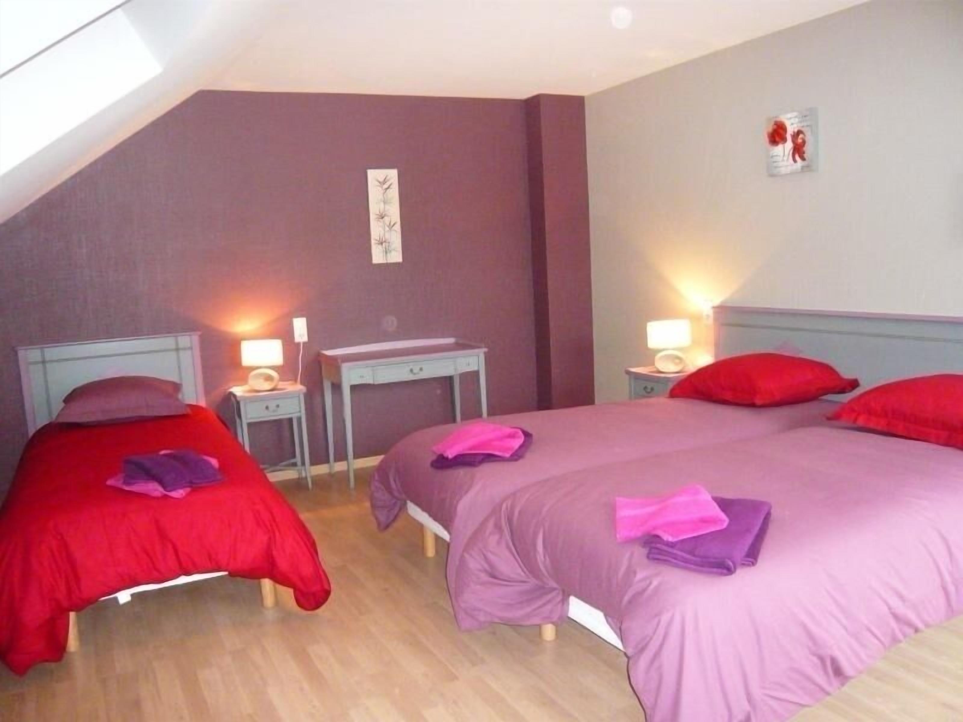 3 makuuhuonetta, ilmainen Wi-Fi, vuodevaatteet