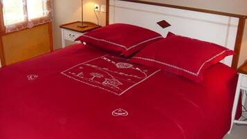 3 slaapkamers, gratis wifi, beddengoed