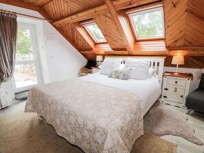 1 habitación, decoración personalizada y muebles diferentes 