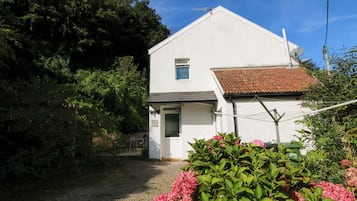 Cottage | Exterior