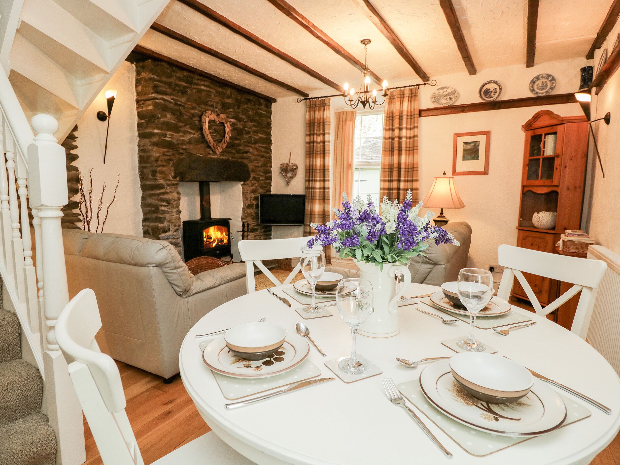 Cottage | Interior