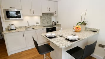 Cottage | Cuisine privée | Réfrigérateur, lave-vaisselle, bouilloire électrique, grille-pain