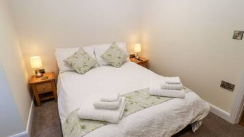 1 bedroom, individually decorated, individually furnished, free WiFi