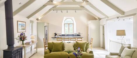 Cottage | Bahagian dalam