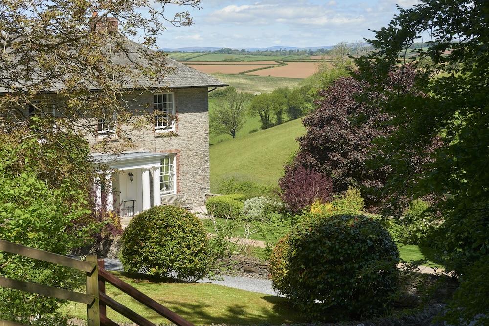 Gitcombe House & Country Cottages, The Gitcombe Estate by null