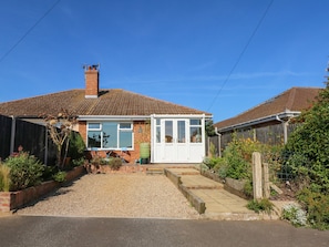 Cottage | Front of property