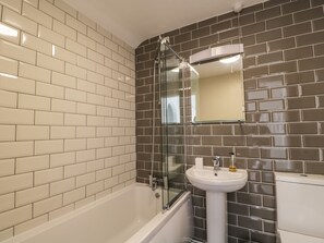 Cottage | Bathroom - The Coach House (Stroud)