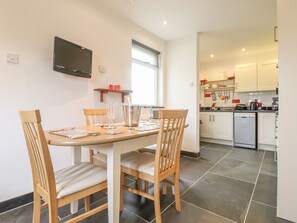 Private kitchen - Y Bwthyn, Newport (Newport)