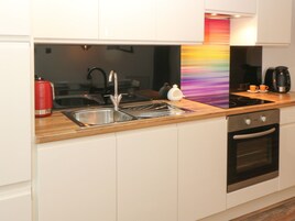 村舍 | 私人厨房 | 冰箱、电热水壶、烤面包机、厨具/餐具