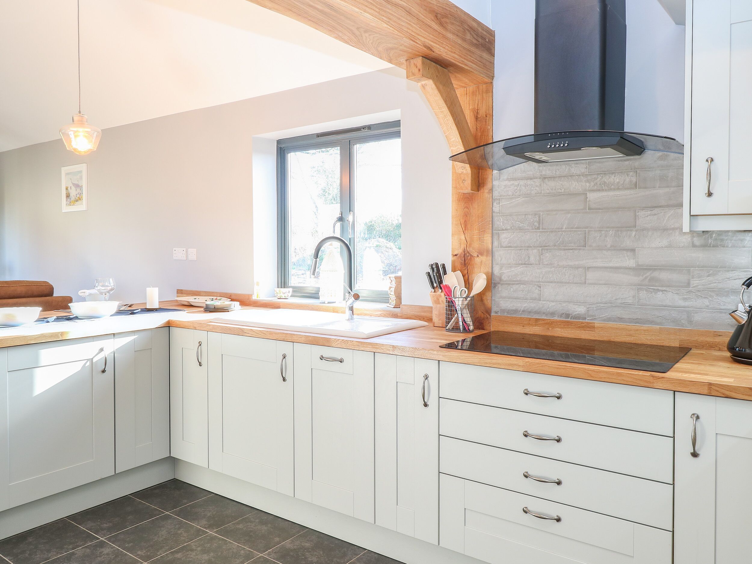 Chaumière | Cuisine privée | Réfrigérateur, lave-vaisselle, bouilloire électrique, grille-pain