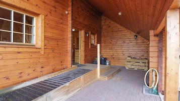 Cottage | Property grounds