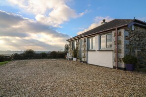 Exterior - Valley View (St Austell)