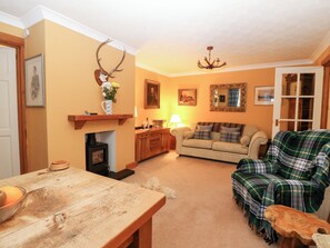 Cottage | Living area - 1 The Cross (Dunkeld)