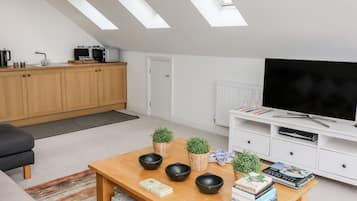 Cottage | Interior