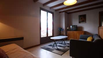 Télévision, cheminée