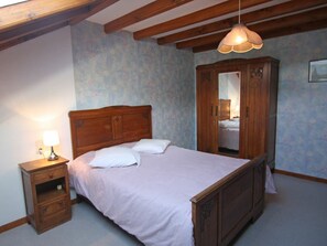 4 bedrooms, free WiFi - Family-Friendly Countryside Cottage with Modern Amenities, Near Thermal Baths and Nature Spots (Le Val-d'Ajol)