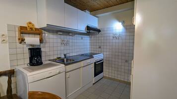 Frigorifero, microonde, lavastoviglie