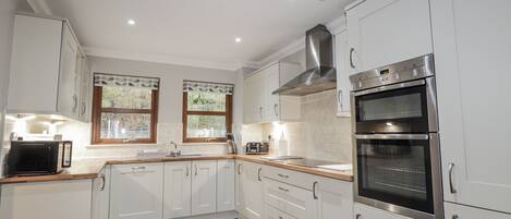 Fridge, dishwasher, electric kettle, toaster