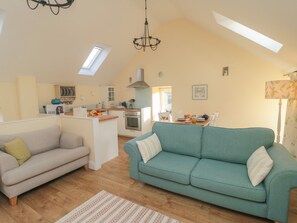 Cottage | Interior - Wood Cottage (Middlesbrough)