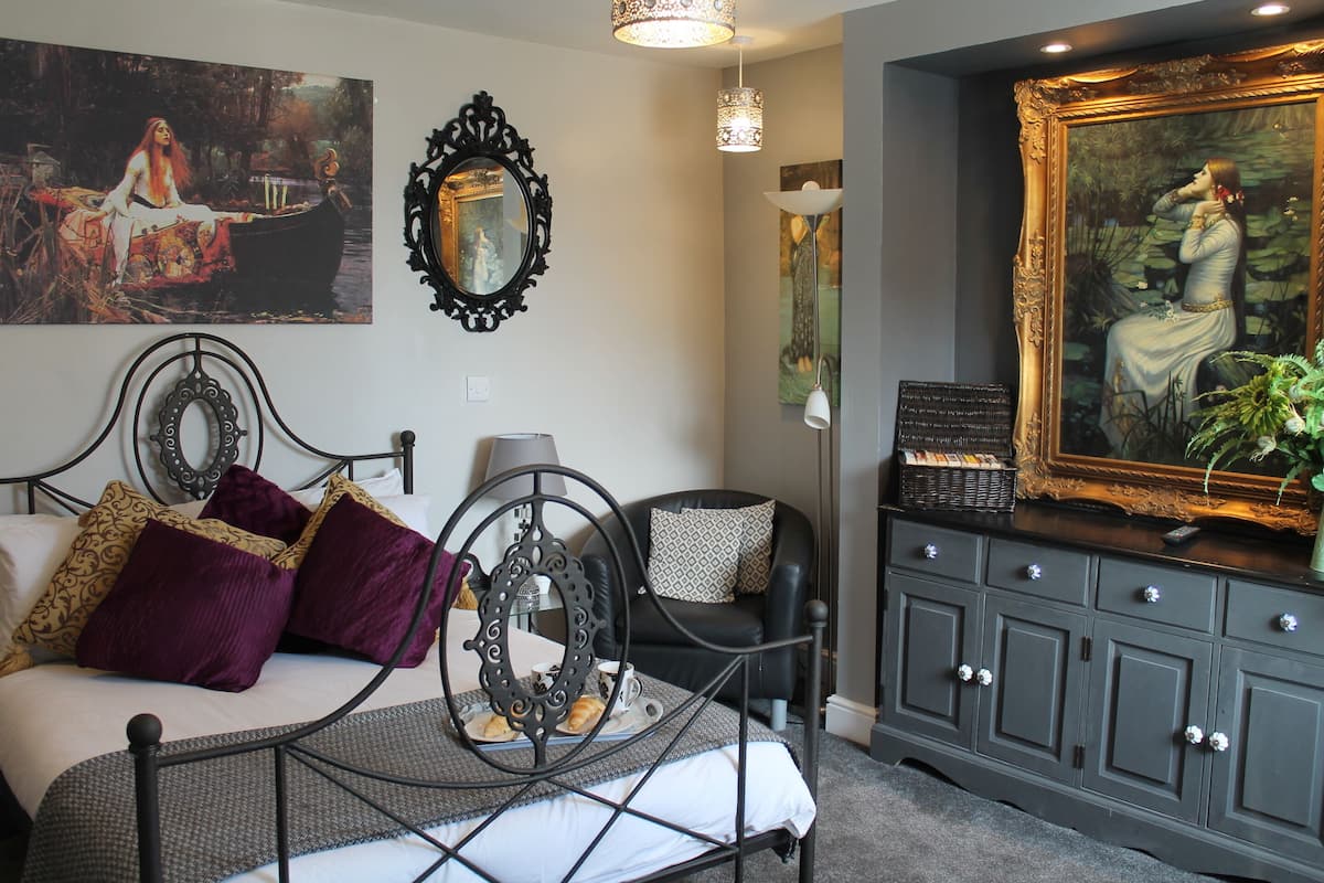 Deluxe Studio, Ensuite (Art Nouveau)