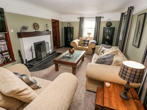 Cottage | Interior - Mountain Farm (Haverfordwest)