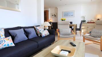Cottage | Living room