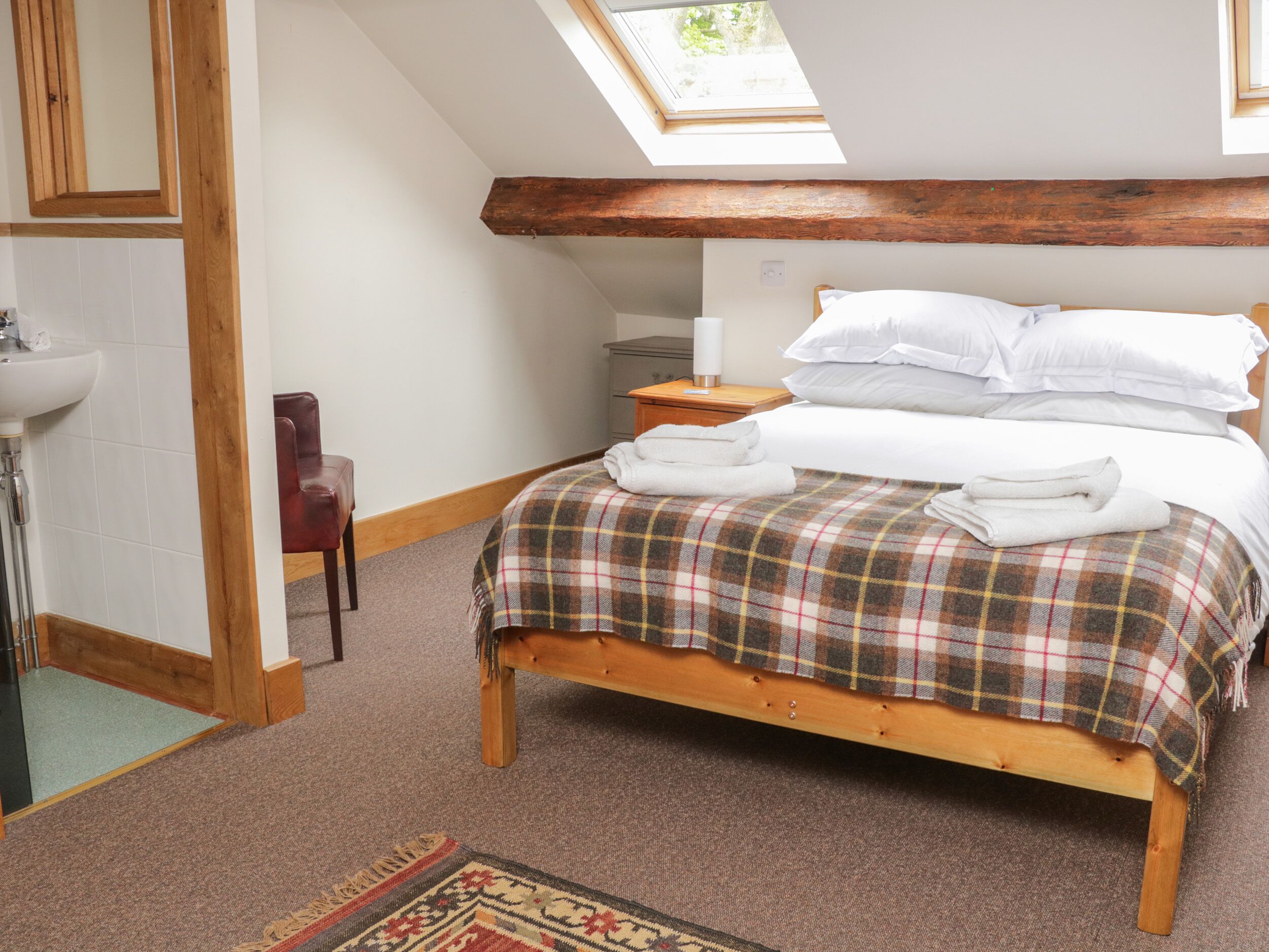 Cottage | 2 bedrooms, individually decorated, individually furnished, free WiFi