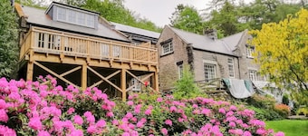 Folly Lodge