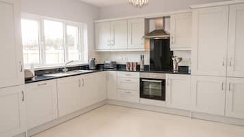 Cottage | Interior
