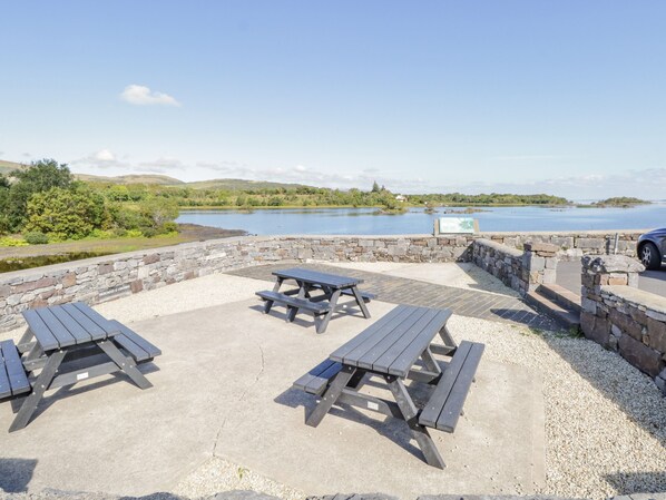 Cottage | Interior - Tigh Mhicheal Phaidin (Cornamona)