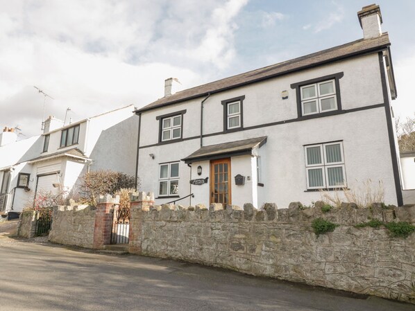 Exterior - Jasmine Cottage (Rhyl)