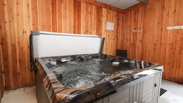Cottage | Spa