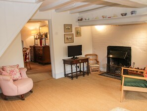 Cottage | Living room - Wolvesacre Mill Cottage (Whitchurch)