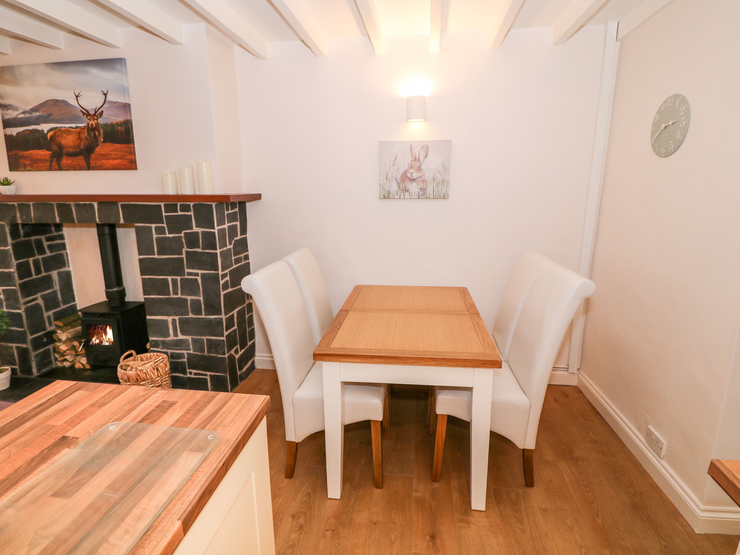 Cottage | Interior