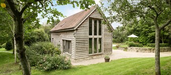 더 반 앳 프로그 폰드 팜