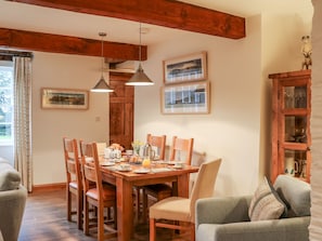 Cottage | Private kitchen | Fridge, microwave, dishwasher, cookware/dishes/utensils - Court Prior Cottage (Totnes)