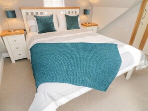 Cottage | Interior - 5 Lake House (Lancaster)