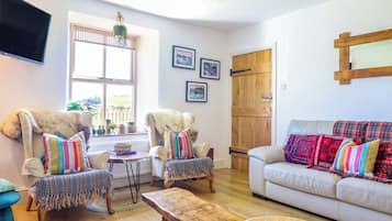 Cottage | Interior