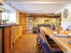 Dining - Cefn Nannau (Corwen)