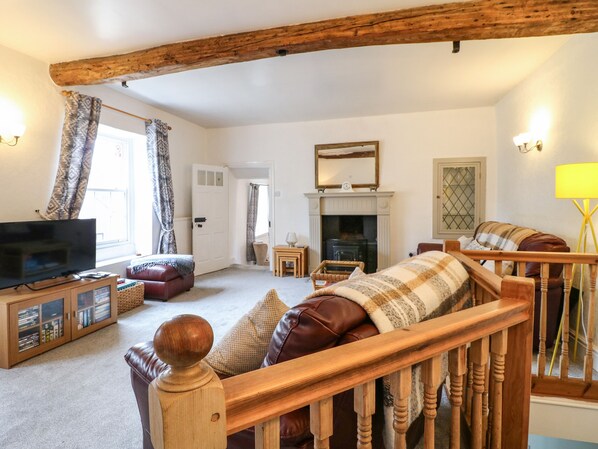 Cottage | Living area - Toad Cottage (Matlock)