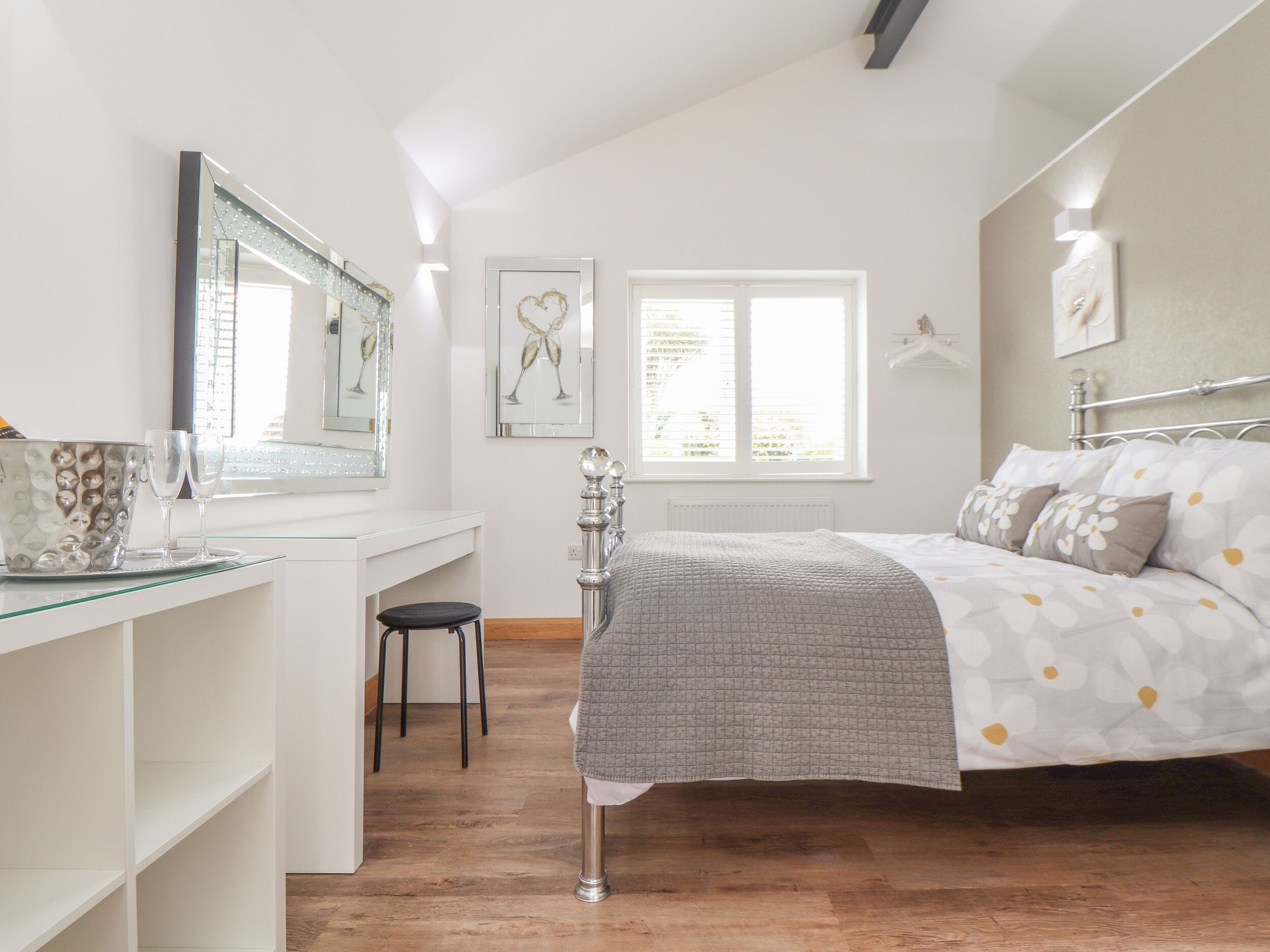 Cottage | 1 bedroom, individually decorated, individually furnished, free WiFi