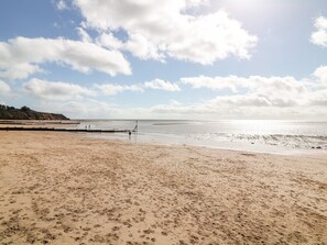 Cottage | Interior - Sea Point (Exmouth)